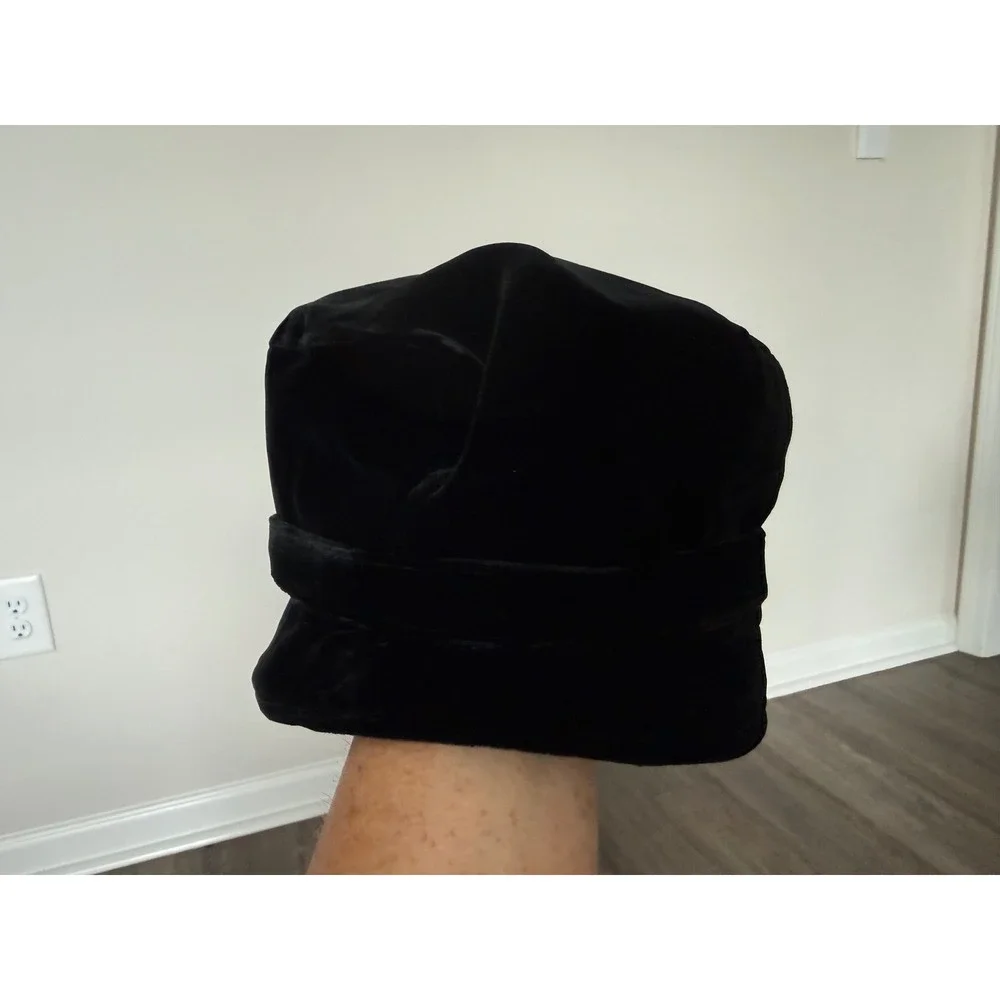 Liz Claiborne Vintage 90s Black Velvet Bucket Cloche Hat Buckle Bow
